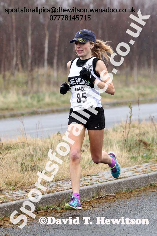 Womens relay, Elswick Harriers Relays, Newburn, Newcastle. Photo: David T. Hewitson/Sports for All Pics